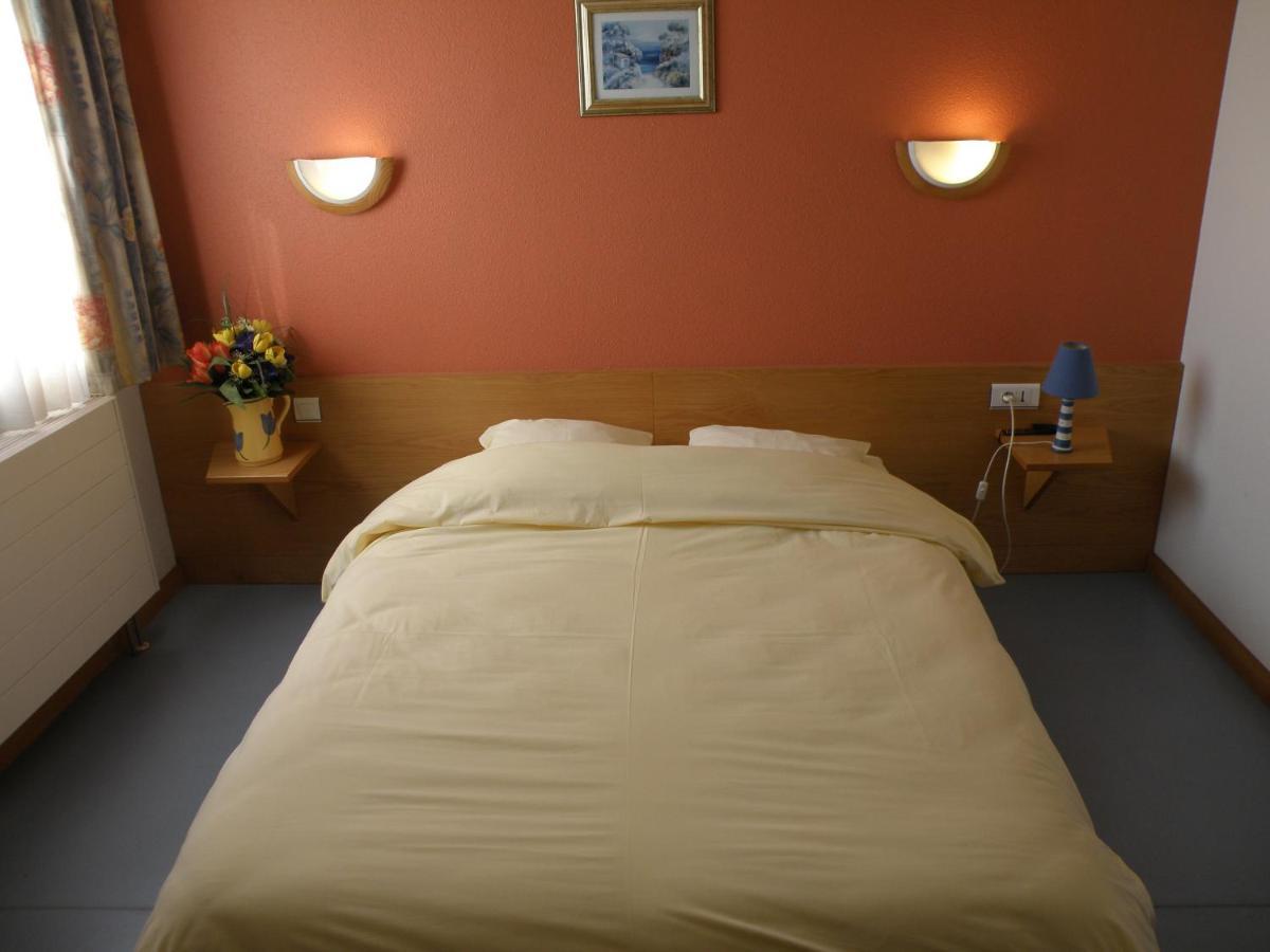 Logis Hotel Restaurant Saint Augustin Mittelbronn 外观 照片